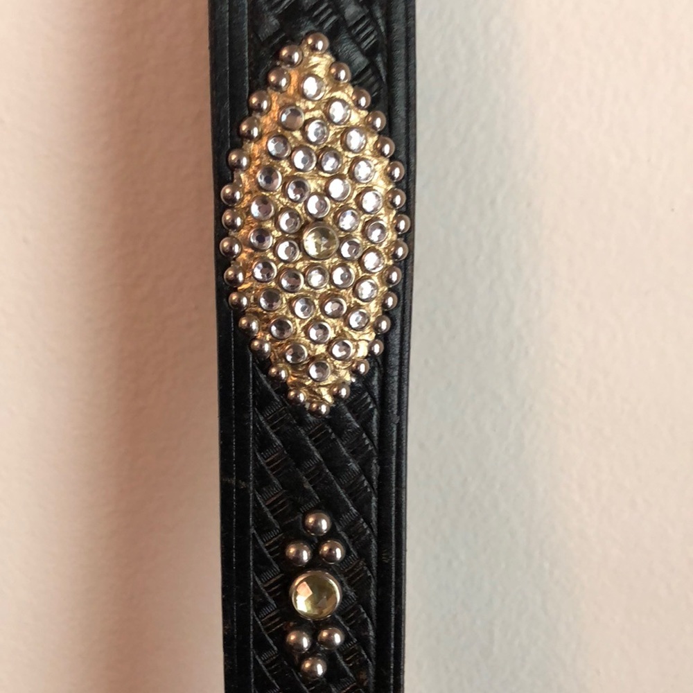 Vintage leather belt with crystals
